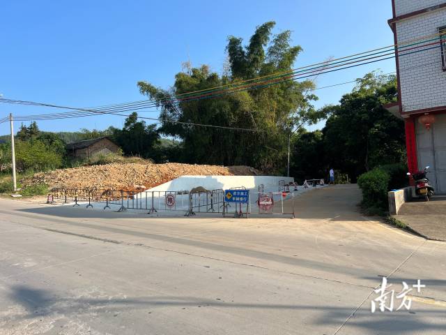 紅旗村道路拓寬工程。