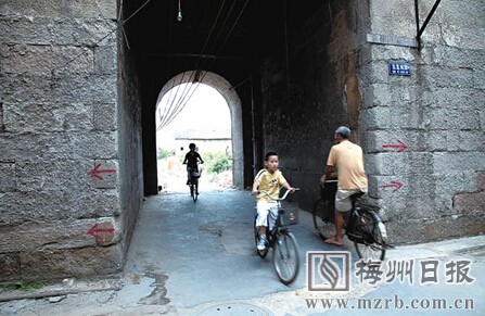 QQ截圖20150813091021.jpg