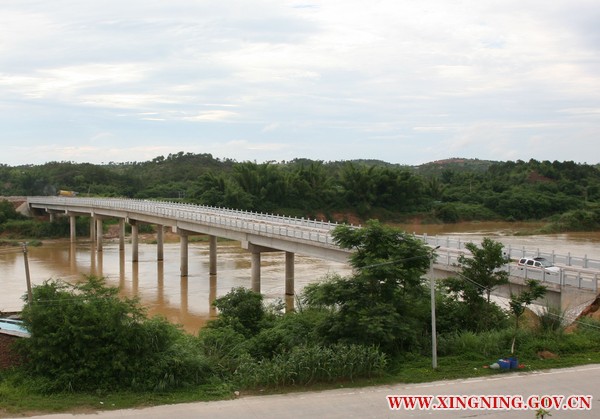 新建的水口橫石度改橋.jpg